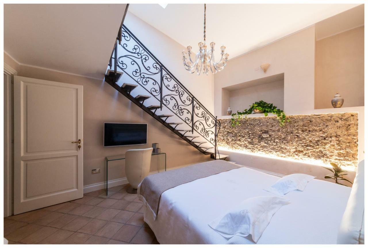 Boutique - Lodge & Suites 크로토네 외부 사진